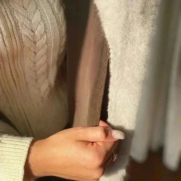 Luxury Real Mink Fur Short Jacket Silver/Gray No Dyes 3/4 Sleeves Size S/M - Picture 7 of 16